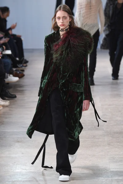 Look 34